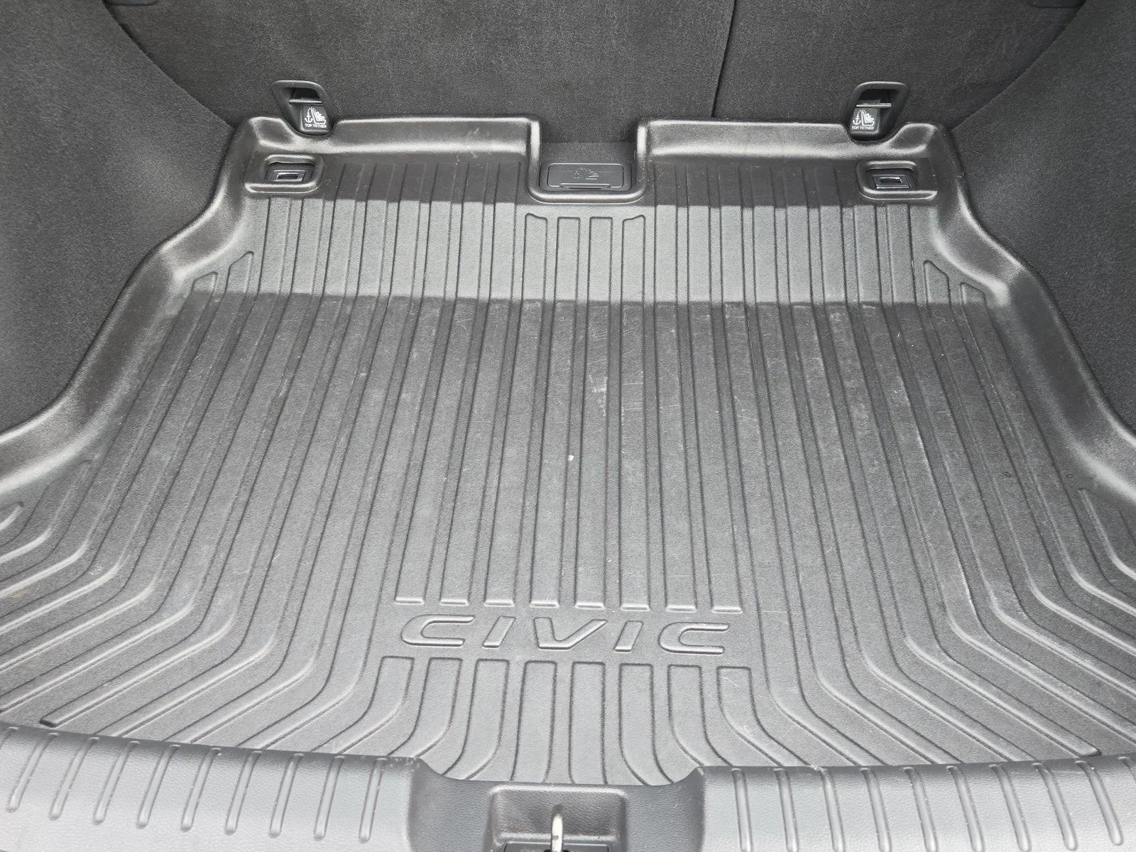 Used 2017 Sonic Gray Pearl Honda LX image 6