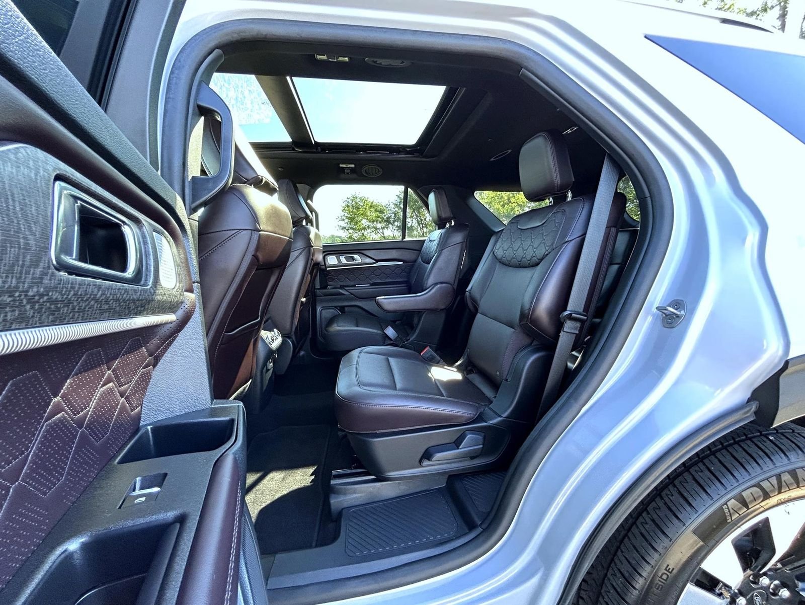 Used 2025 White Ford Platinum image 21