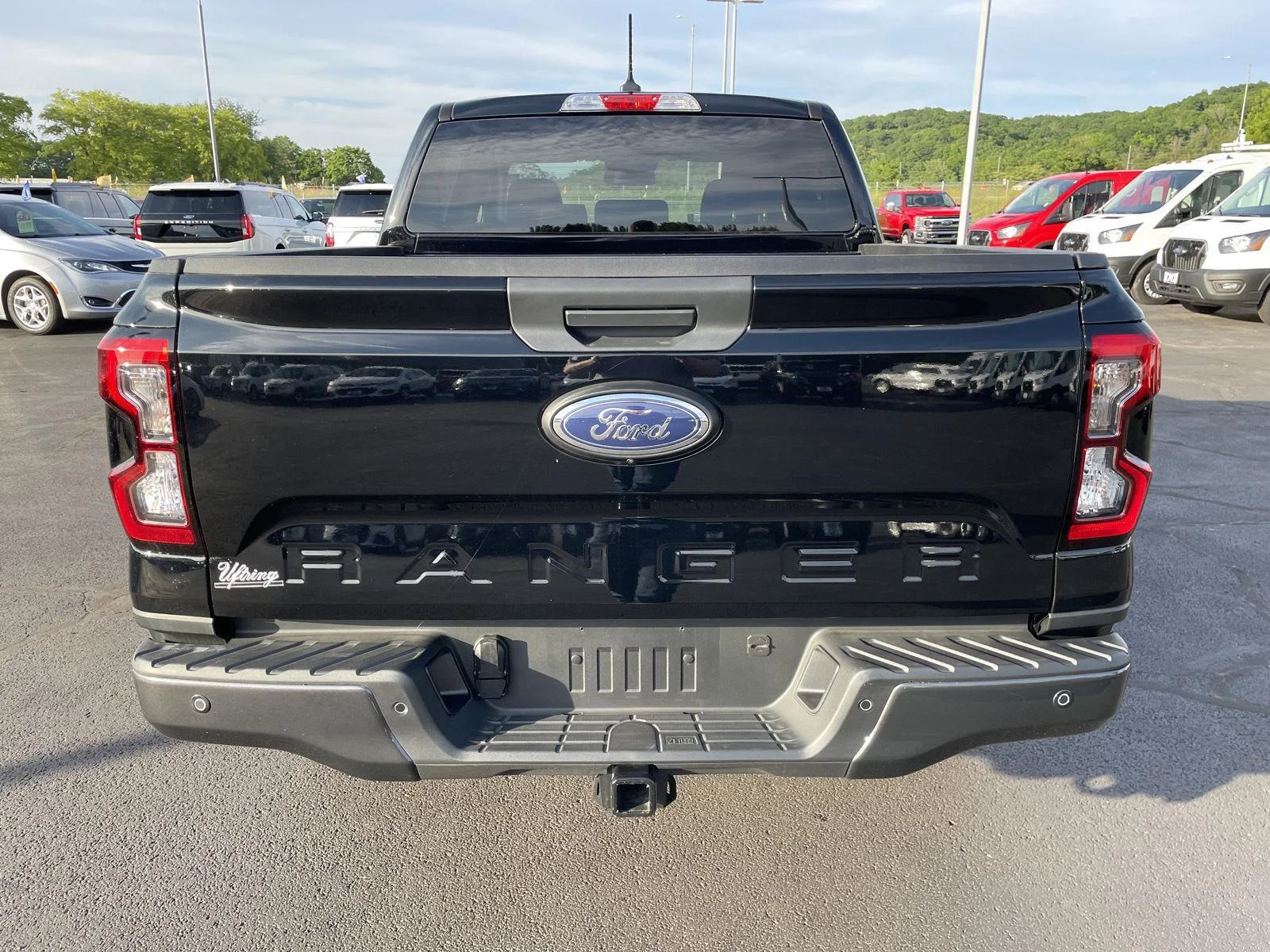 Used 2025 Shadow Black Ford XLT image 4