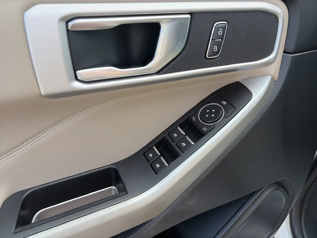 Used 2021 White Ford XLT image 18
