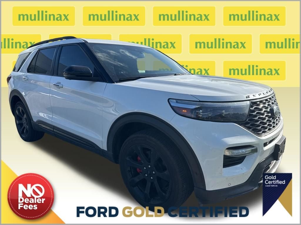 Used 2022 White Ford ST image 1