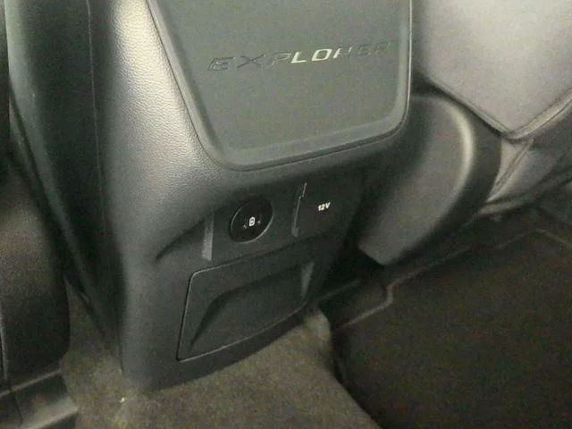 New 2026 Space White Metallic Ford Active image 12