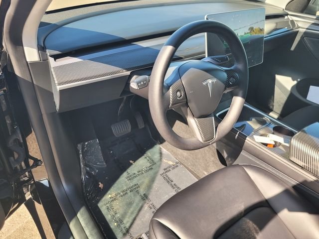 Used 2024  Tesla Long Range image 13