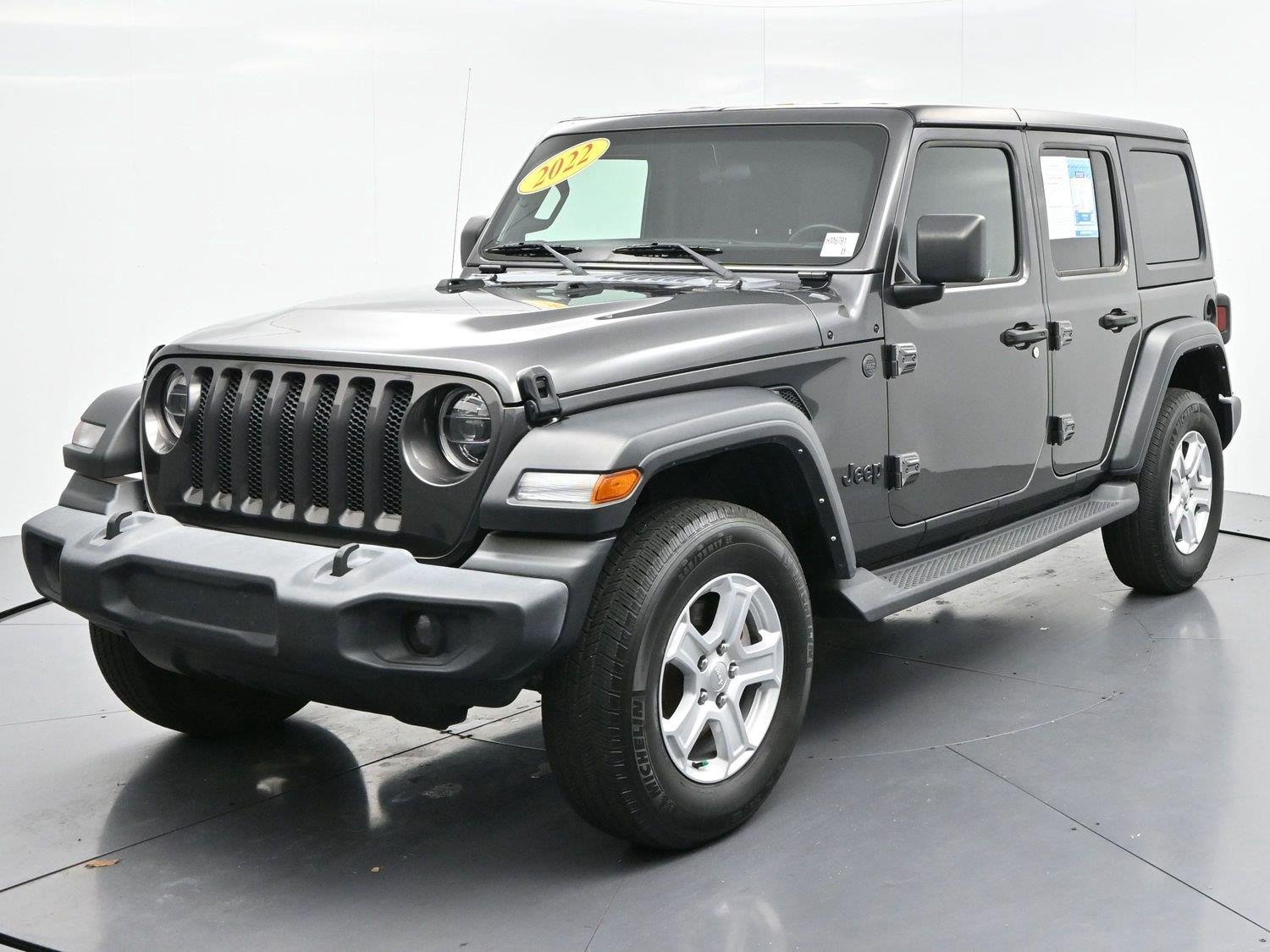 Used 2022 Granite Crystal Metallic Clearcoat Jeep Unlimited Sport S image 3