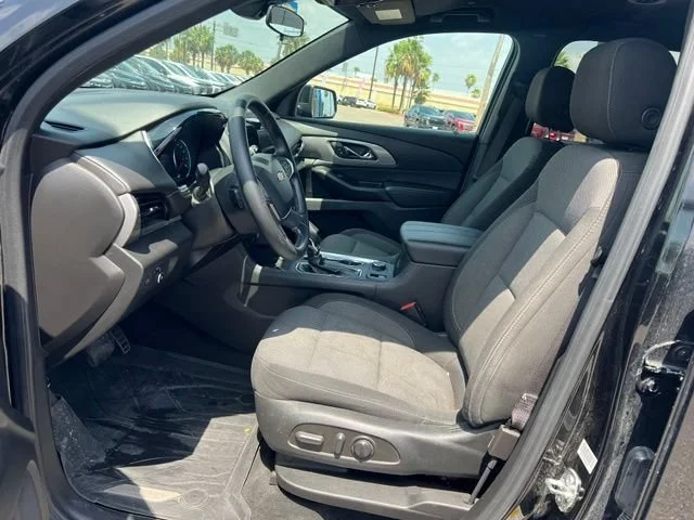 Used 2023 MOSAIC BLACK METALLIC Chevrolet LT Cloth image 11