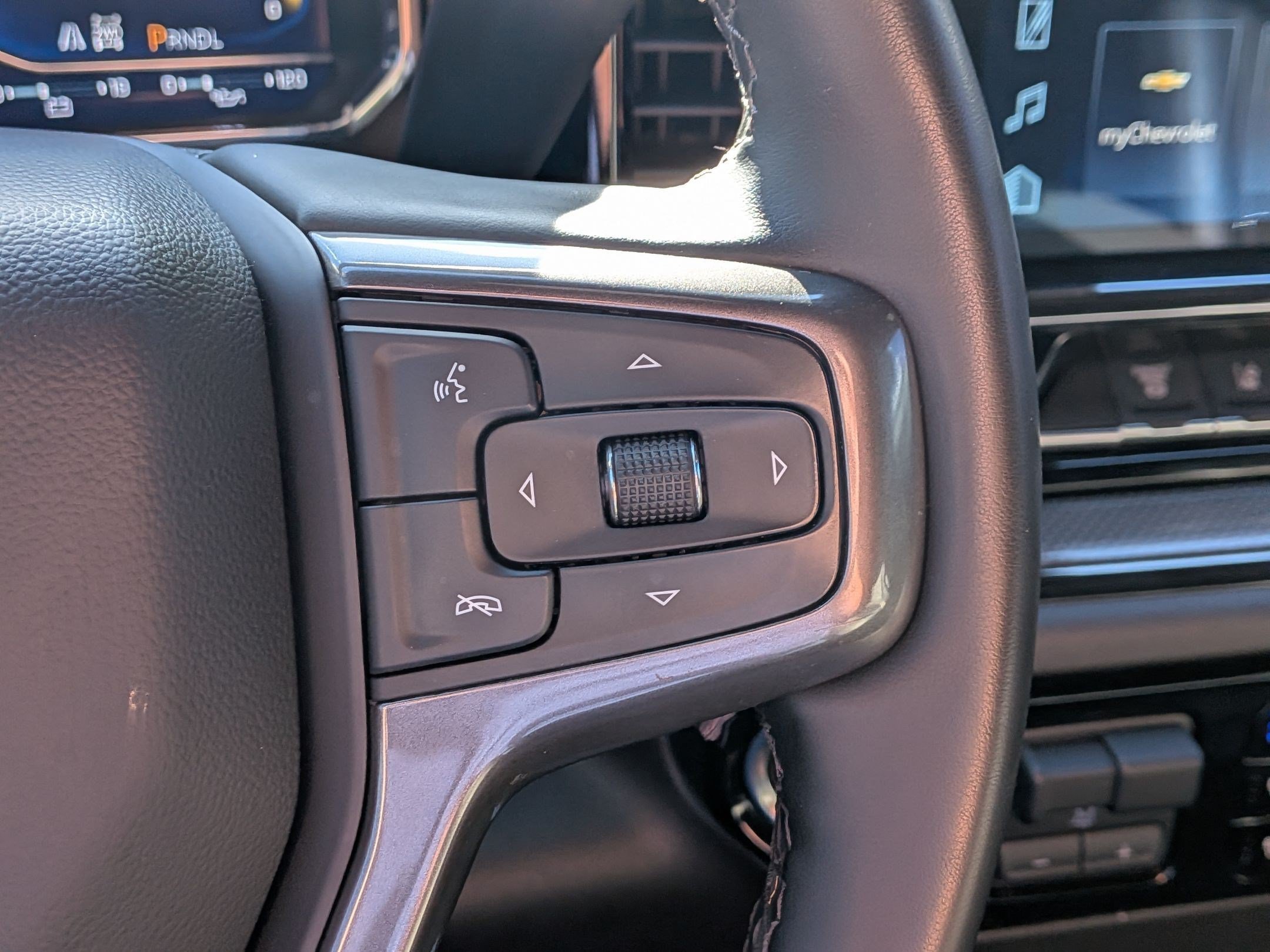 Used 2025 Slate Gray Metallic Chevrolet ZR2 image 16