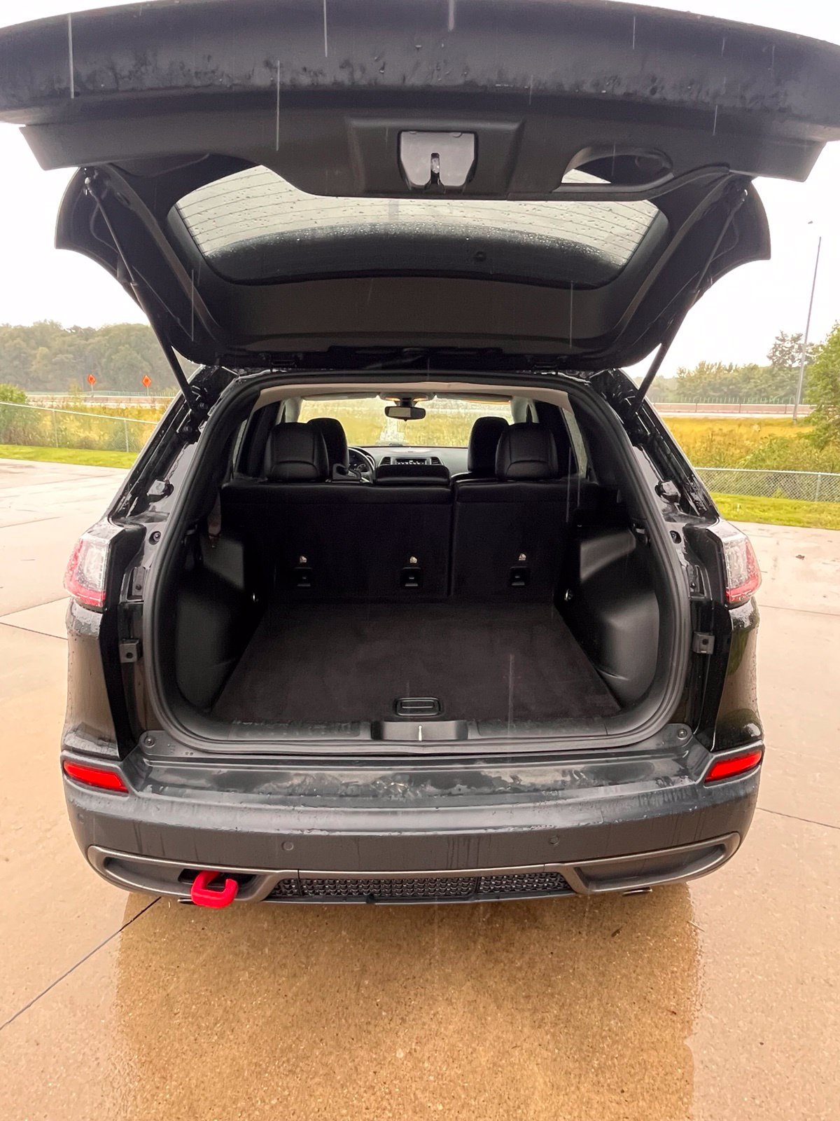 Used 2019 Black Jeep Trailhawk image 24
