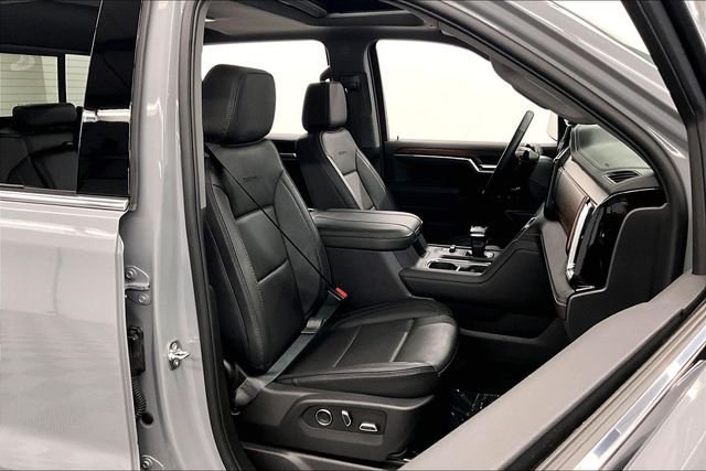 Used 2025 Thunderstorm Gray GMC Denali image 8