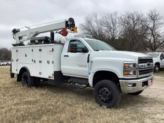 New 2024 Summit White Chevrolet Work Truck image 7