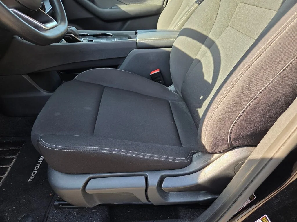 Used 2023 Black Nissan S image 10