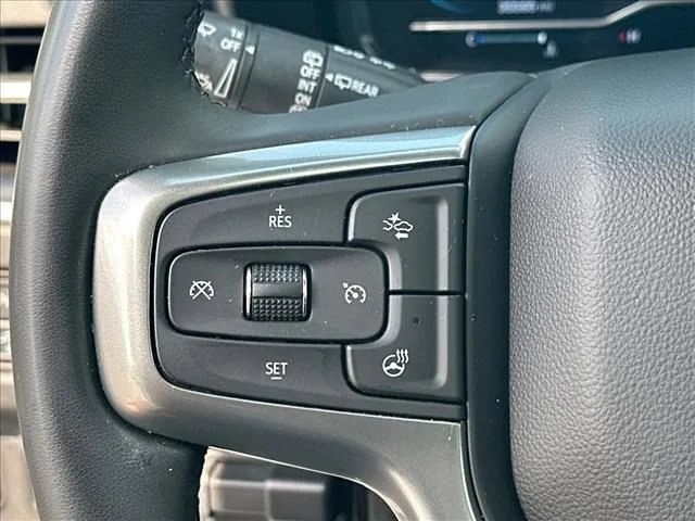 Used 2024 Summit White Chevrolet Z71 image 28