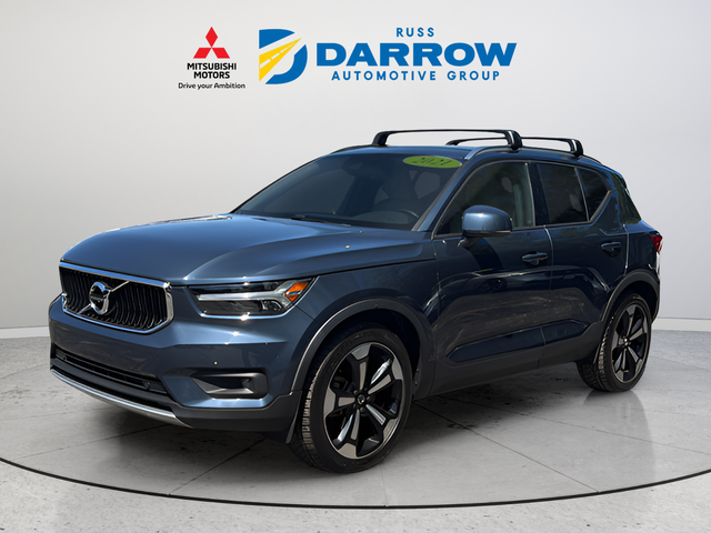 2021 Volvo XC40 Momentum