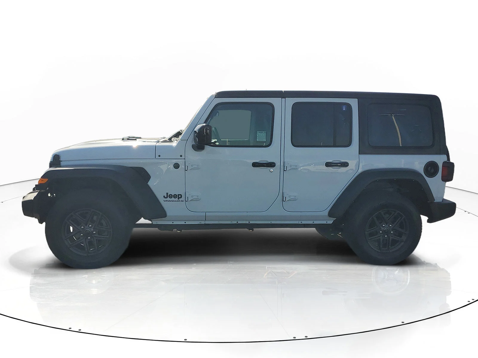 Used 2024 White Jeep Sport S image 7
