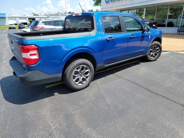 Used 2024 Atlas Blue Metallic Ford XLT image 5
