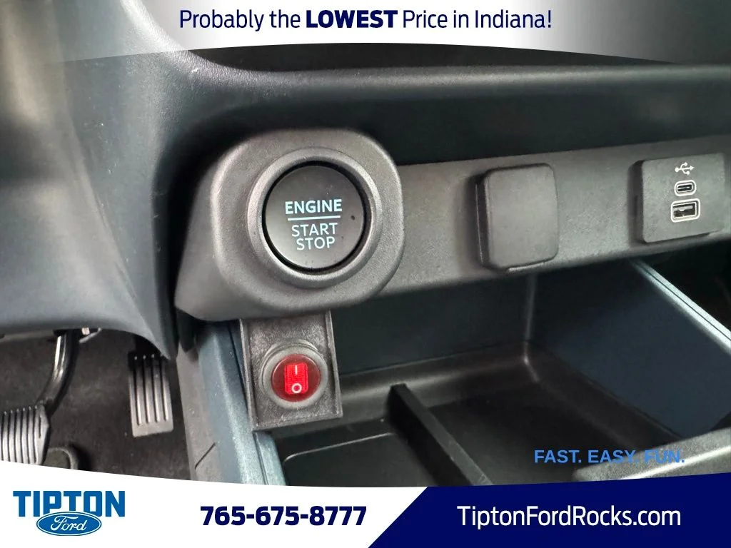 New 2025 Shadow Black Ford XLT image 16