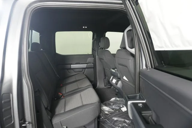 New 2026 Carbonized Gray Metallic Ford XLT image 33