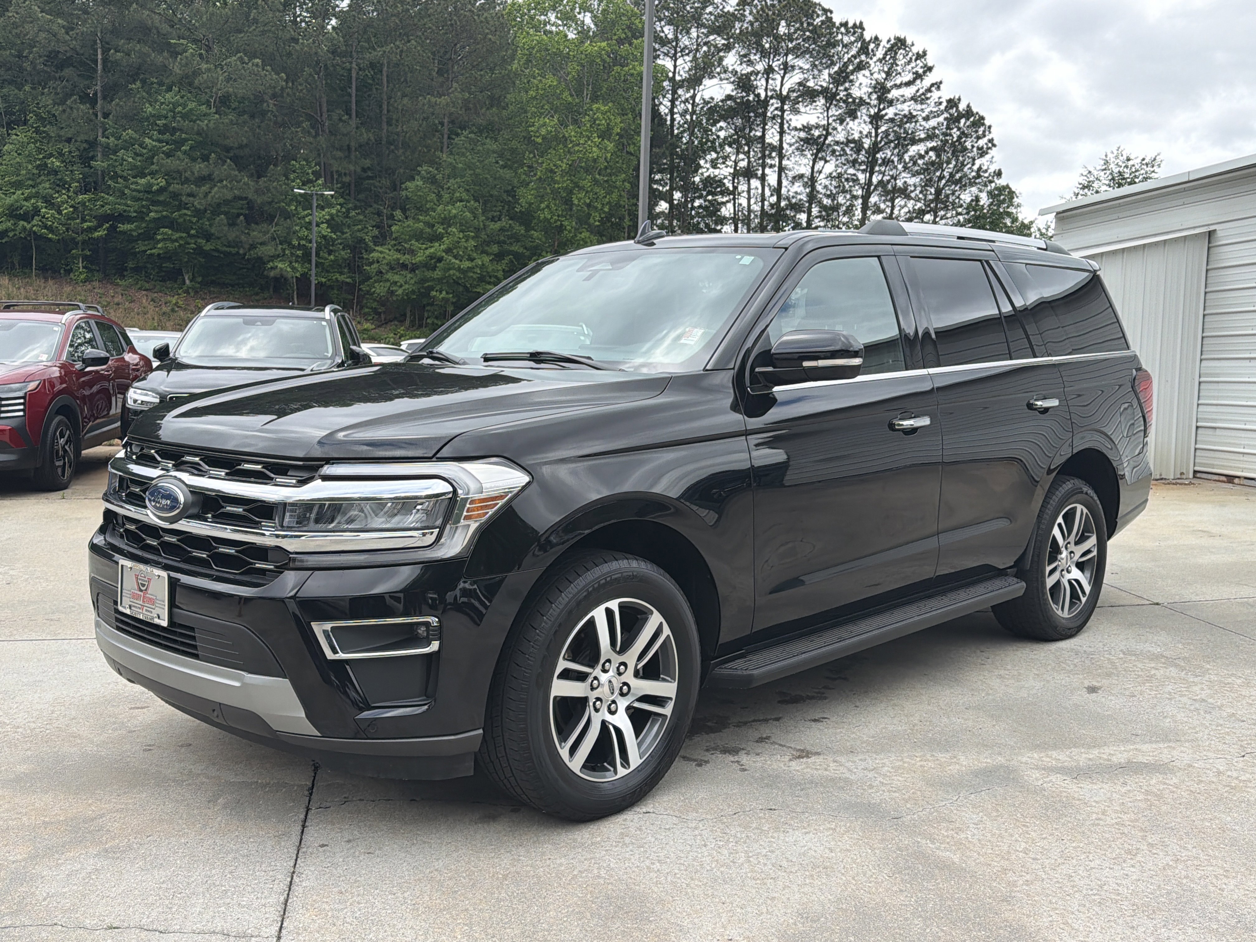Used 2024 Black Ford Limited image 4