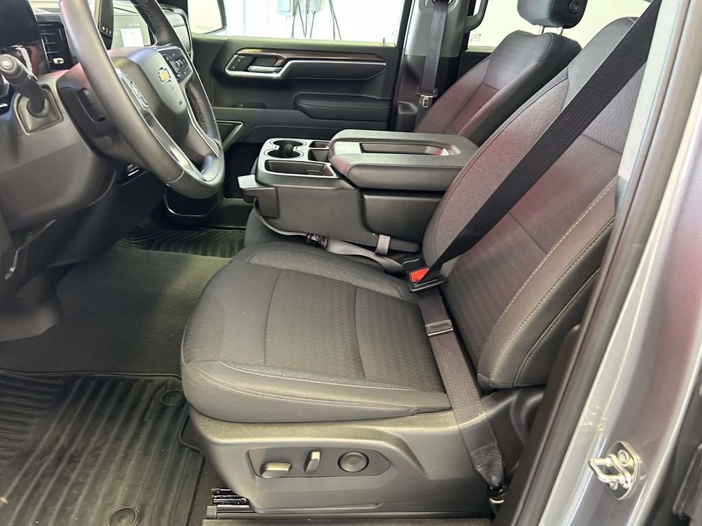 Used 2026 Gray Chevrolet LT image 17