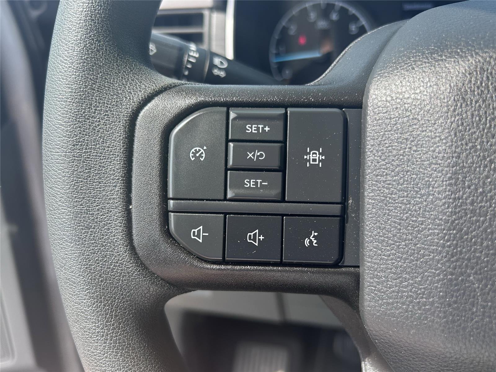 Used 2023 Iconic Silver Ford XLT image 20