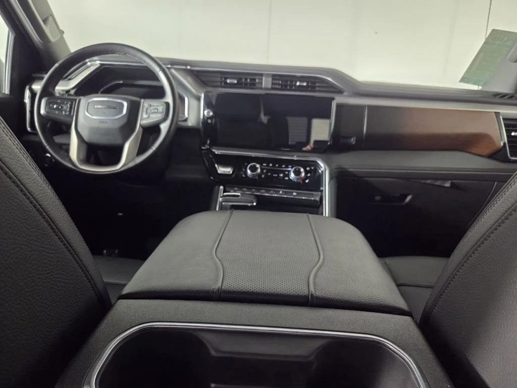 Used 2024 Onyx Black GMC Denali image 28
