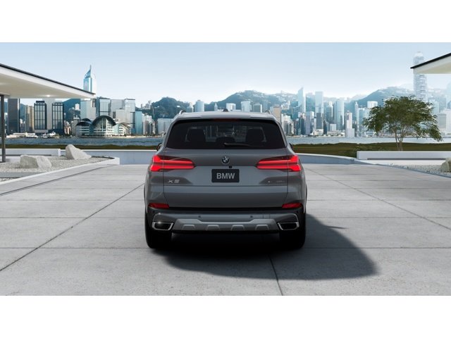 New 2026 Skyscraper Grey Metallic BMW xDrive50e image 5