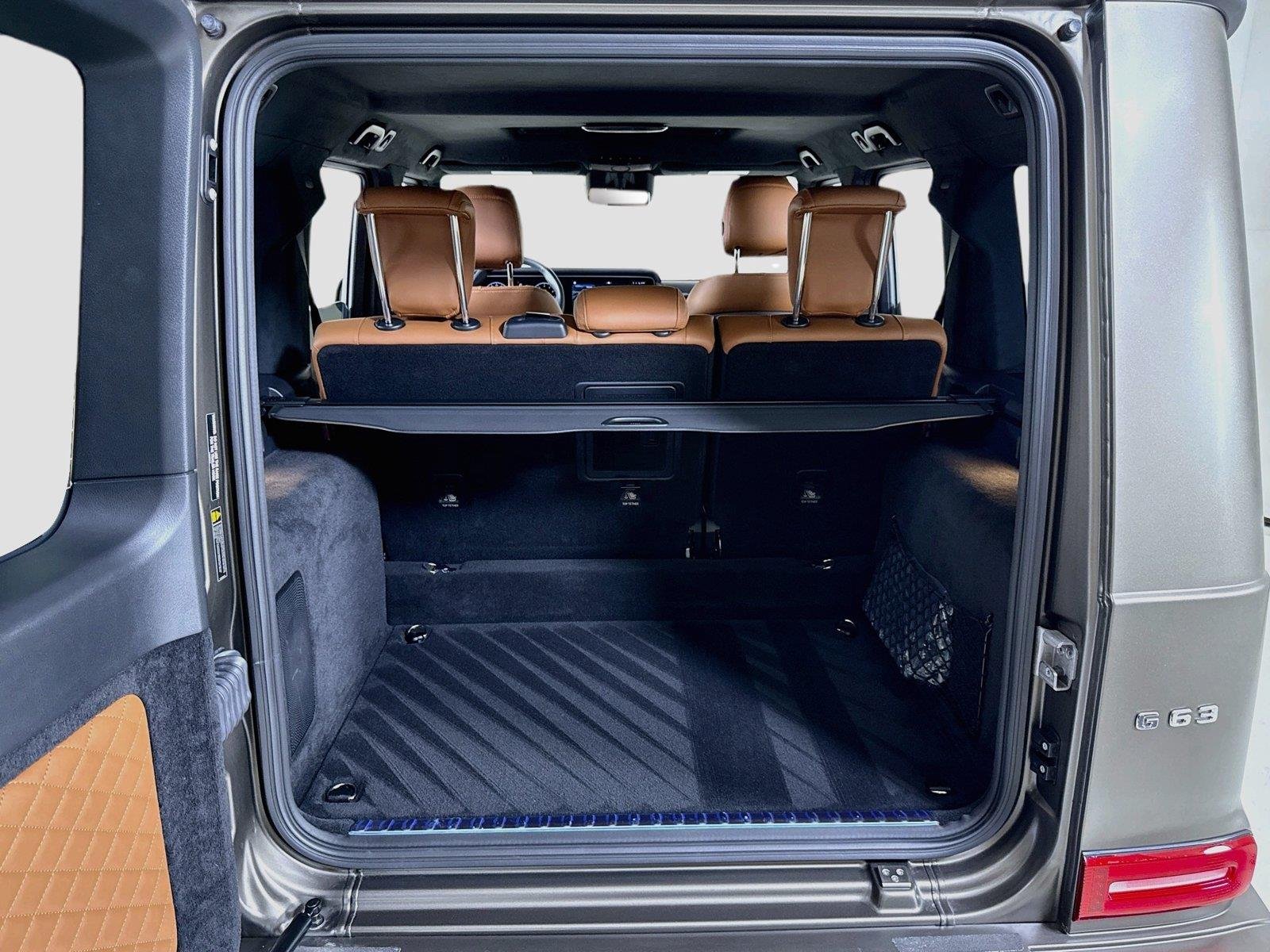 Used 2026 MANUFAKTUR Monza Grey Magno Mercedes-Benz AMG® G 63 | Manu Int Package Plus | Carbon Trim image 27