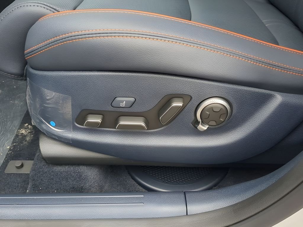 2026 GENESIS GV70 Sport Prestige - Photo 16