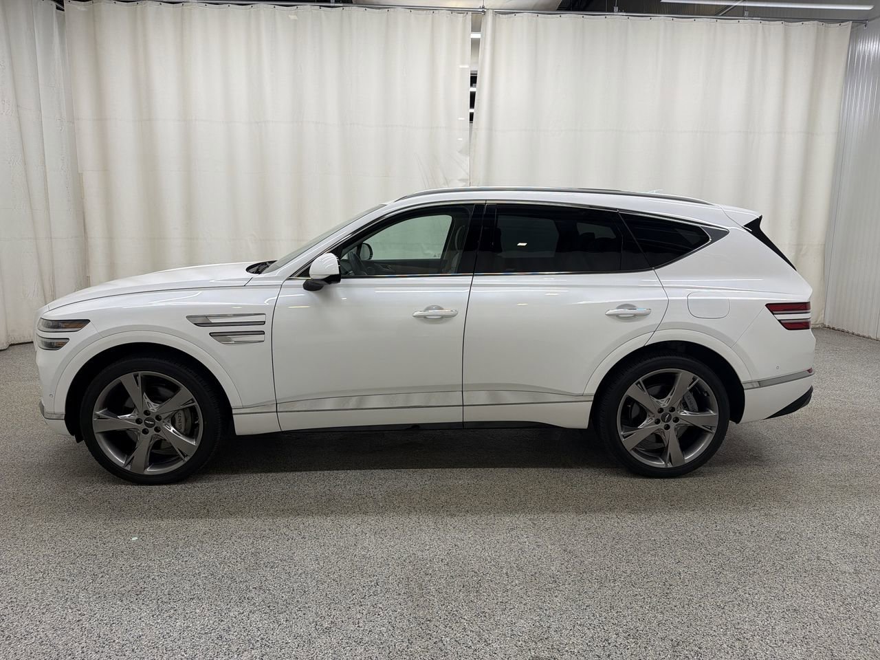 2023 GENESIS GV80 Standard - Photo 6