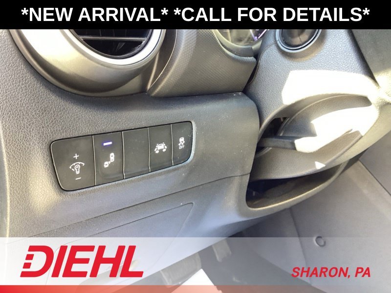 Used 2020 White Hyundai SEL Plus image 24