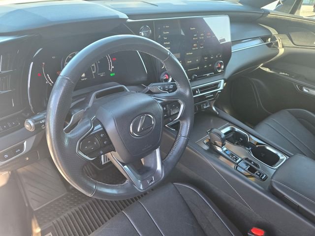 Used 2024 White Lexus 500h F SPORT Performance image 10