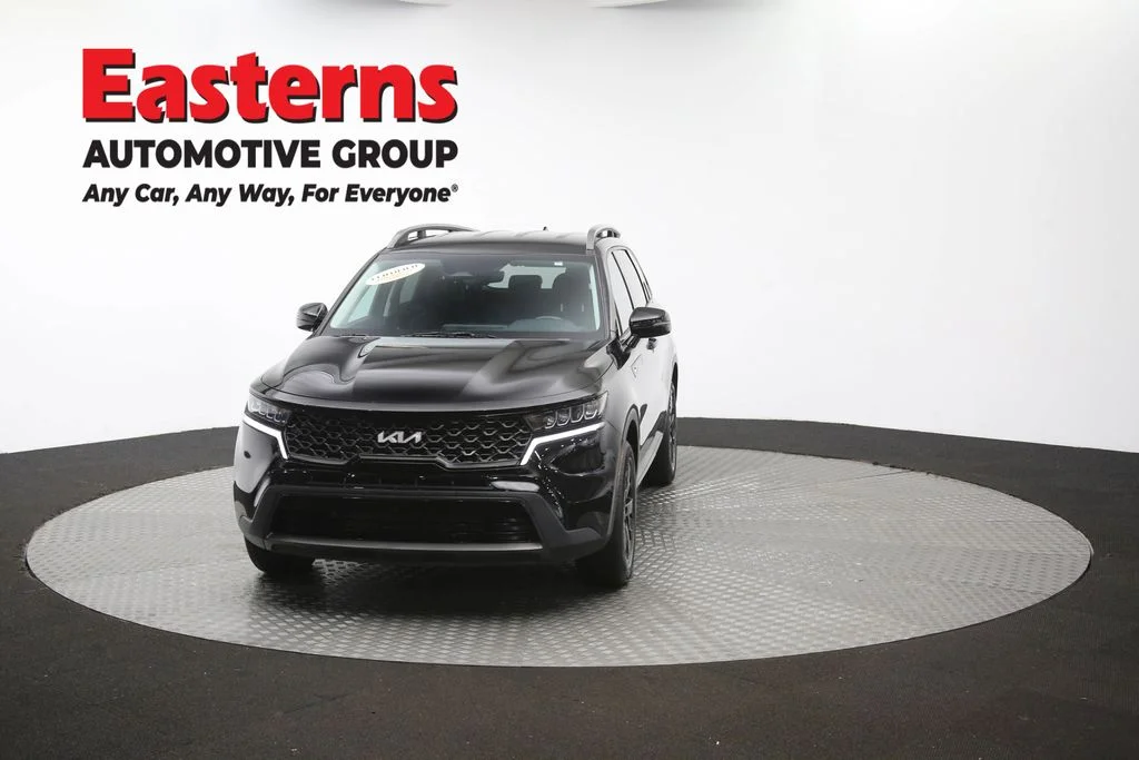 Used 2022 Black Kia S image 53