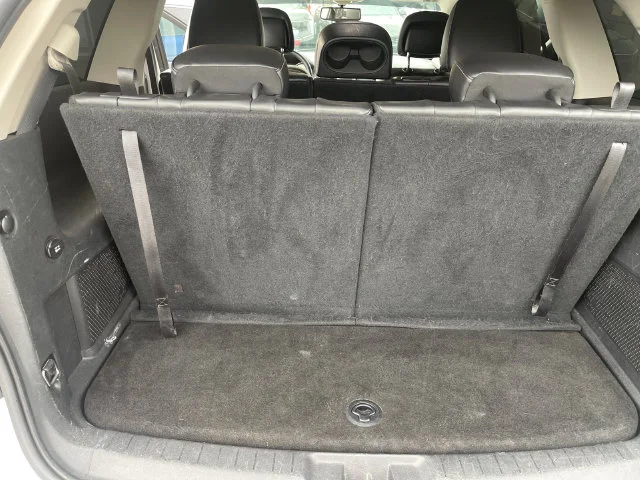 Used 2018 White Dodge Crossroad image 26