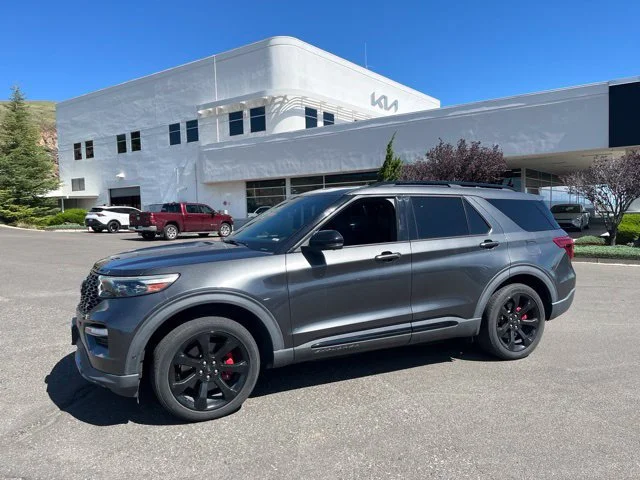 Used 2020 Magnetic Ford ST image 1