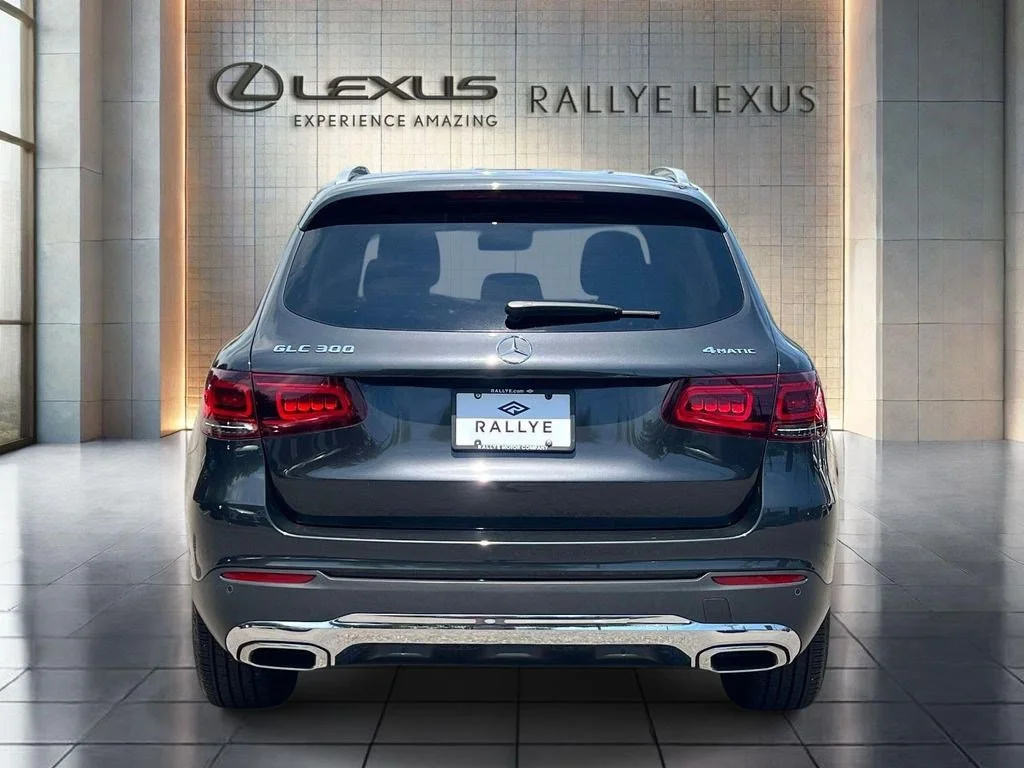 Used 2022 Graphite Gray Metallic Mercedes-Benz GLC 300 image 6