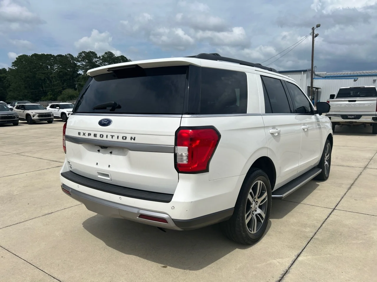Used 2022 White Ford XLT image 3
