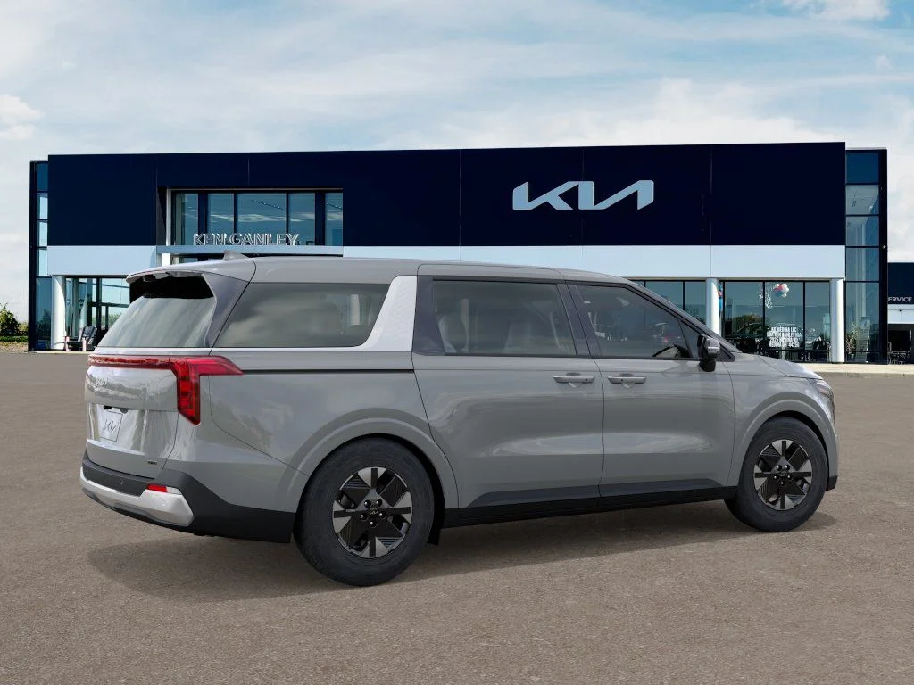 New 2027 Ceramic Silver Kia LXS image 6
