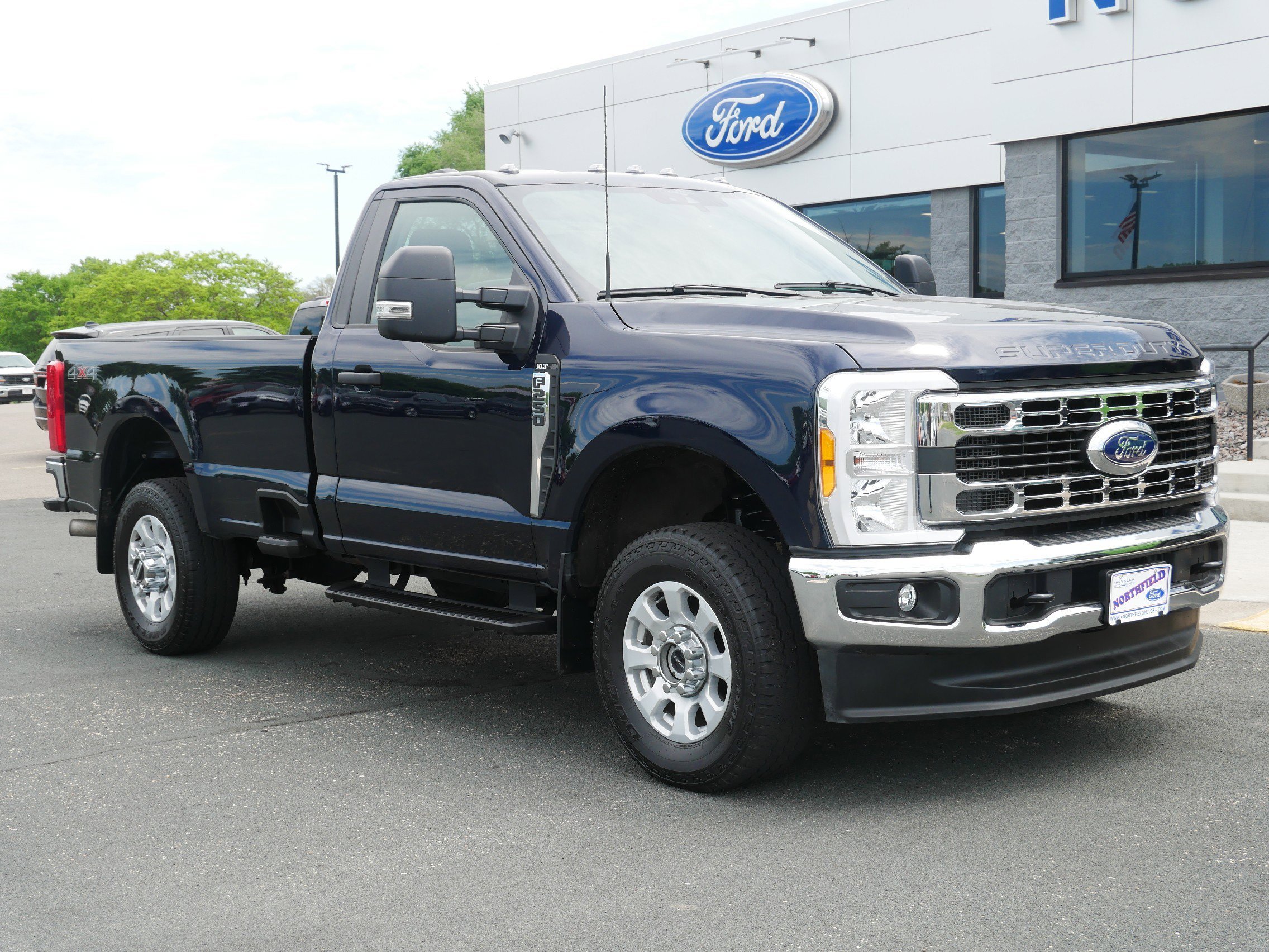 Used 2023 Blue Ford XLT image 2