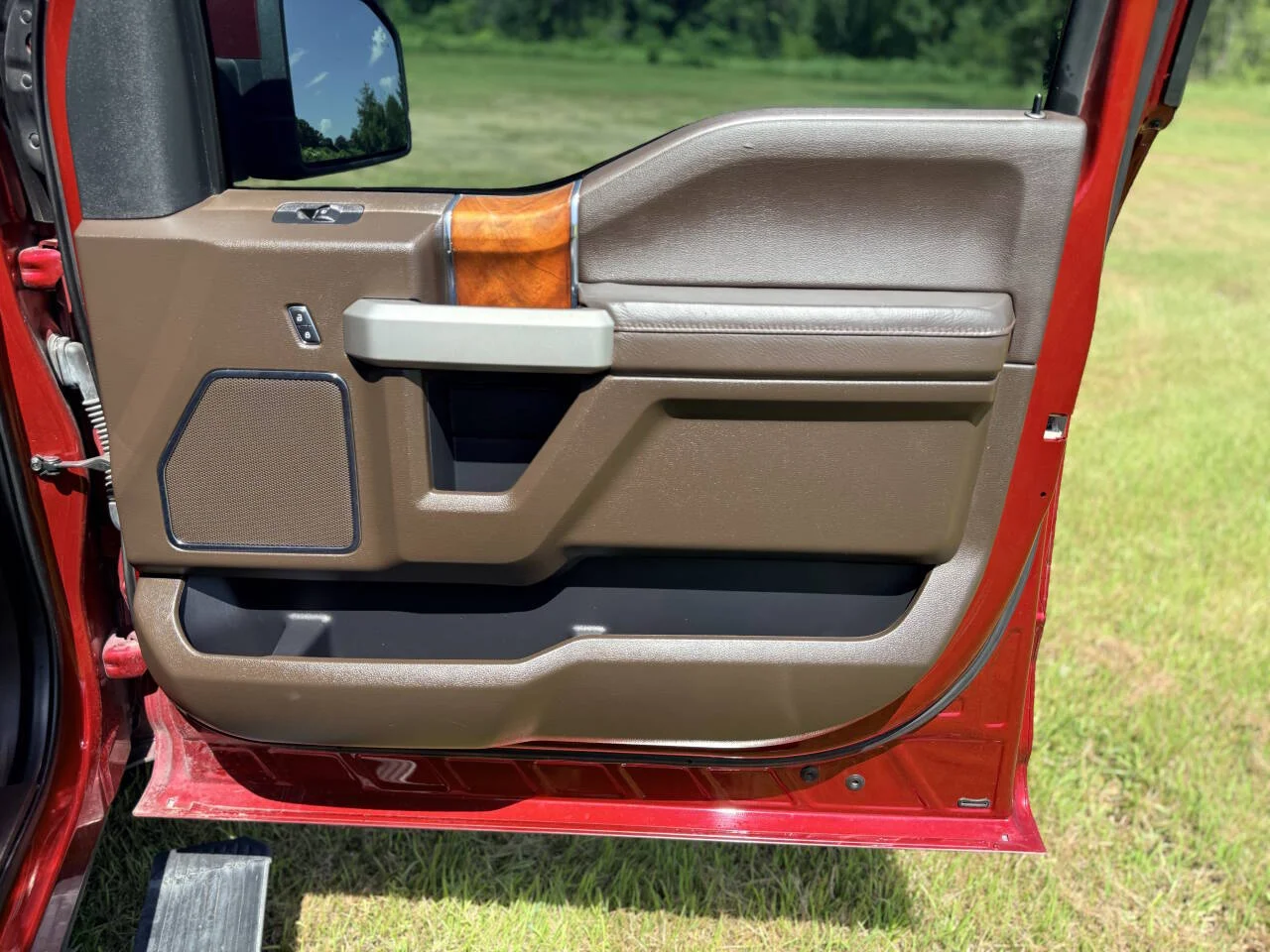 Used 2016 Maroon Ford King Ranch 4x2 4dr SuperCrew 5.5 ft. SB image 30