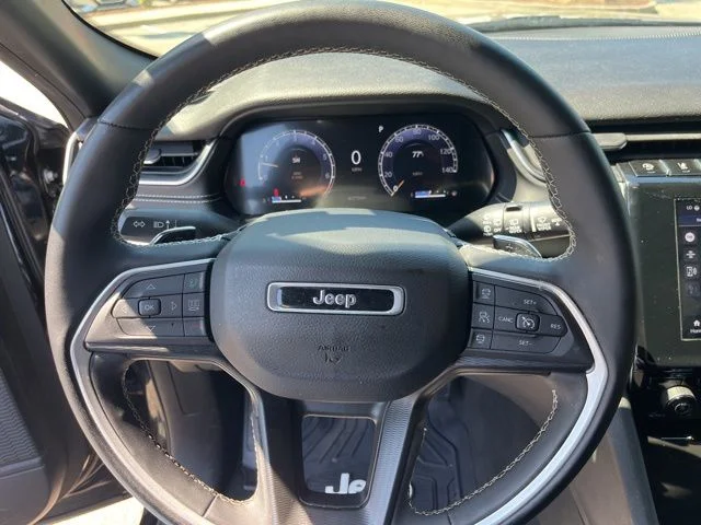 Used 2023 Black Jeep Altitude image 18