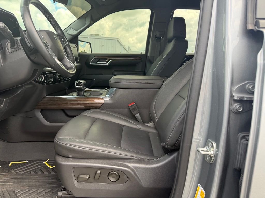 Used 2025 Gray Chevrolet LT Trail Boss image 14