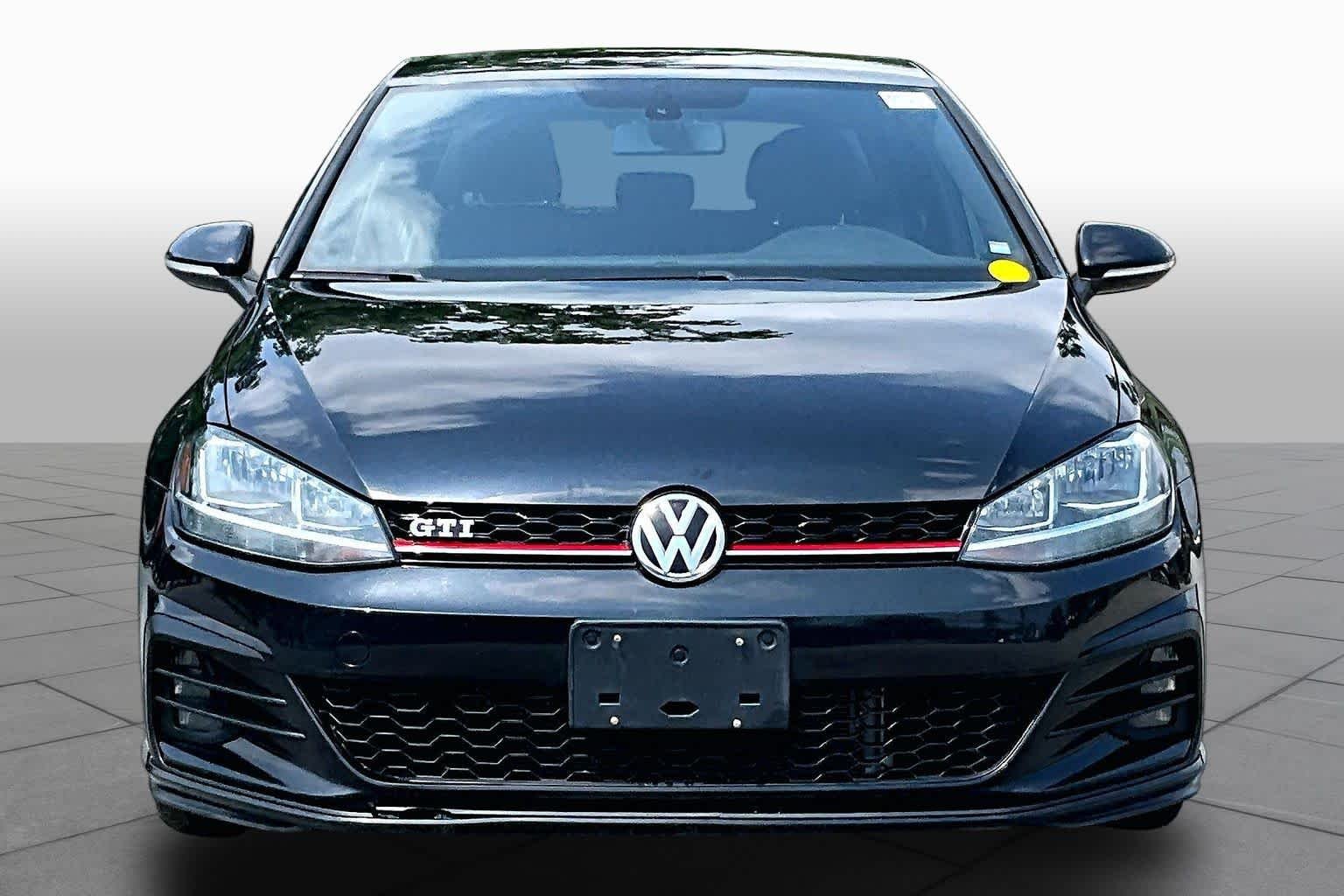 Pre-Owned 2018 Volkswagen Golf GTI S