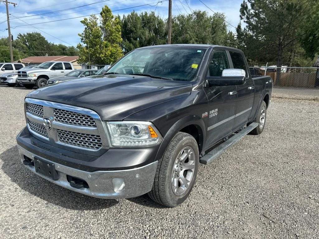 Used 2014 Crystal Metallic Ram Laramie image 3
