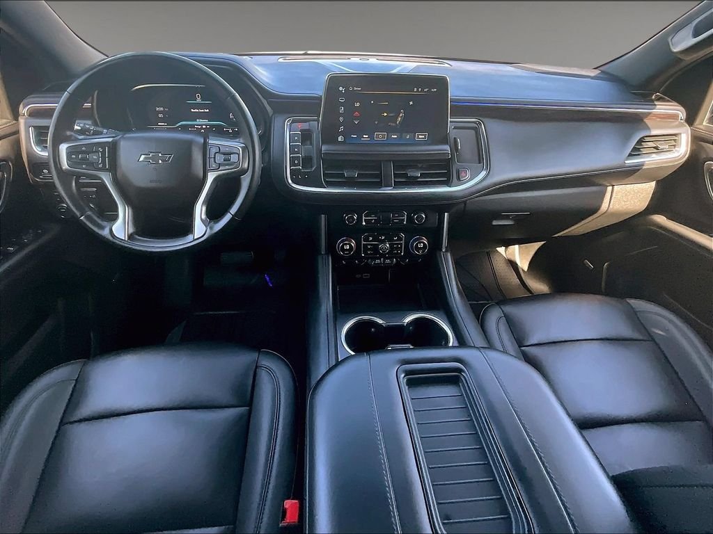 Used 2024 Gray Chevrolet Z71 image 21
