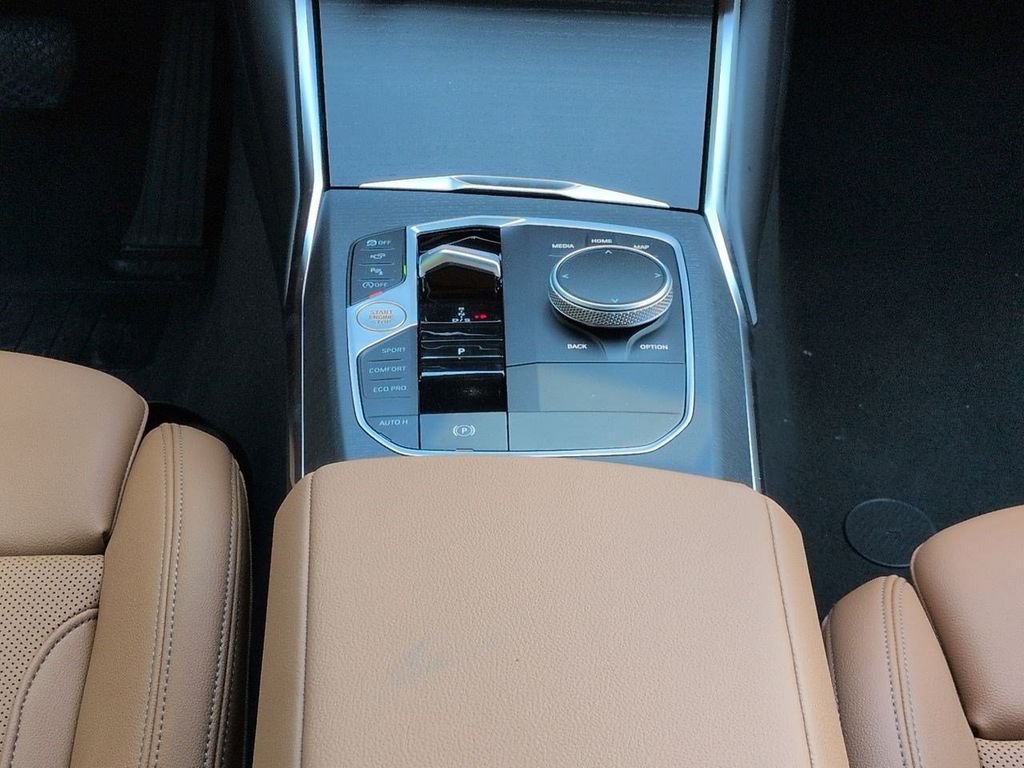 New 2026 Dravit Grey Metallic BMW 330i image 18