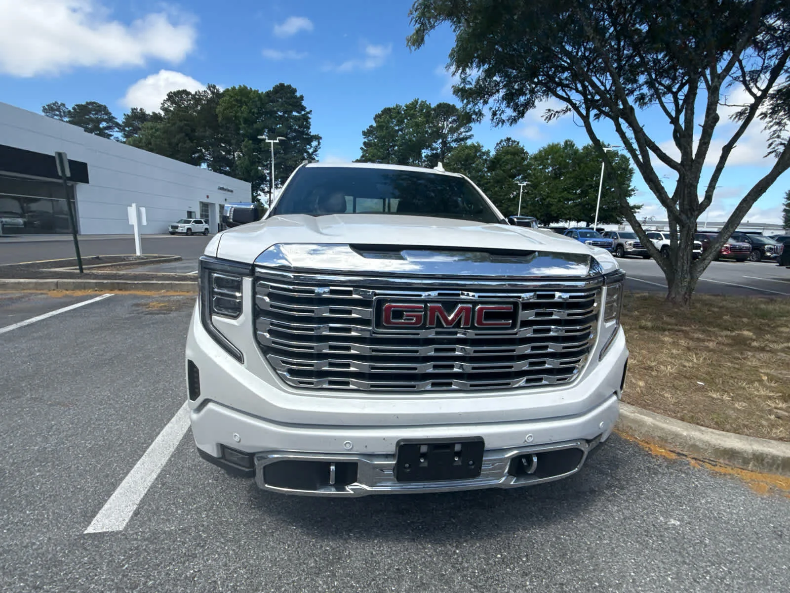 Certified Used 2024 White Frost Tricoat GMC Denali image 2
