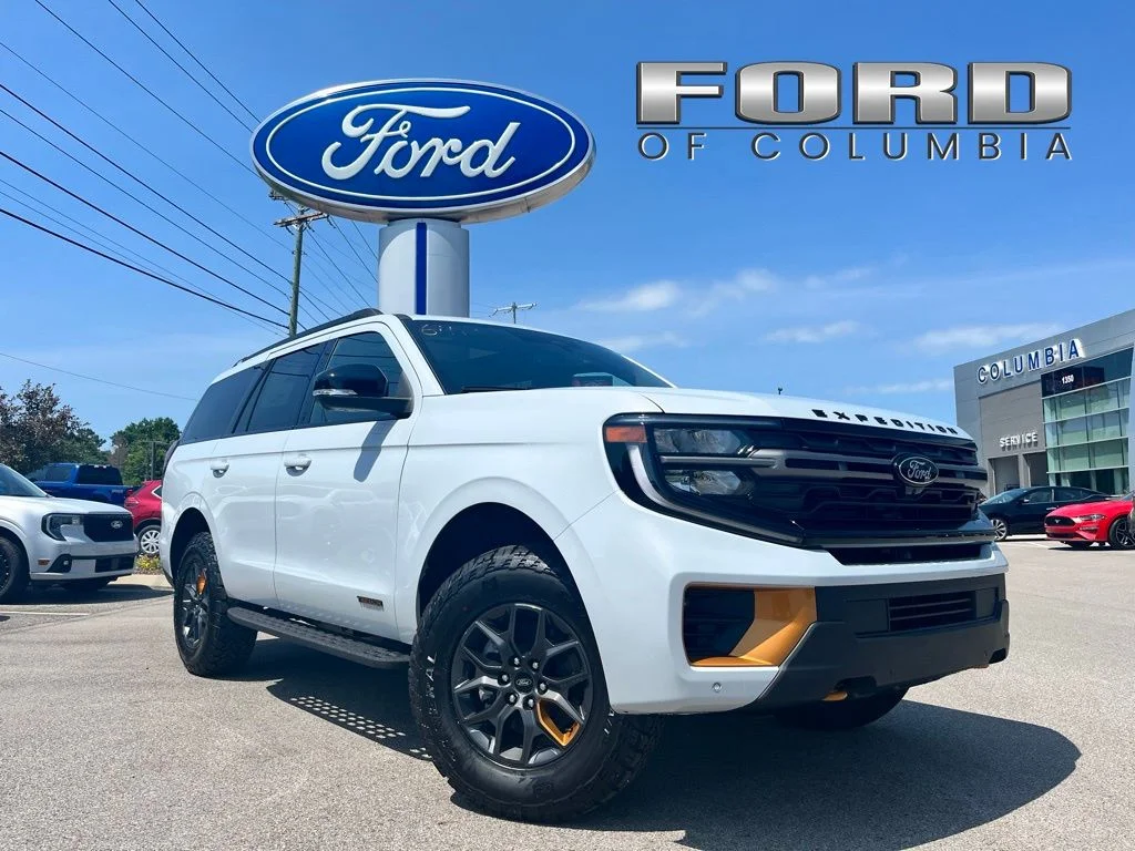New 2026 Silver Ford Tremor image 1