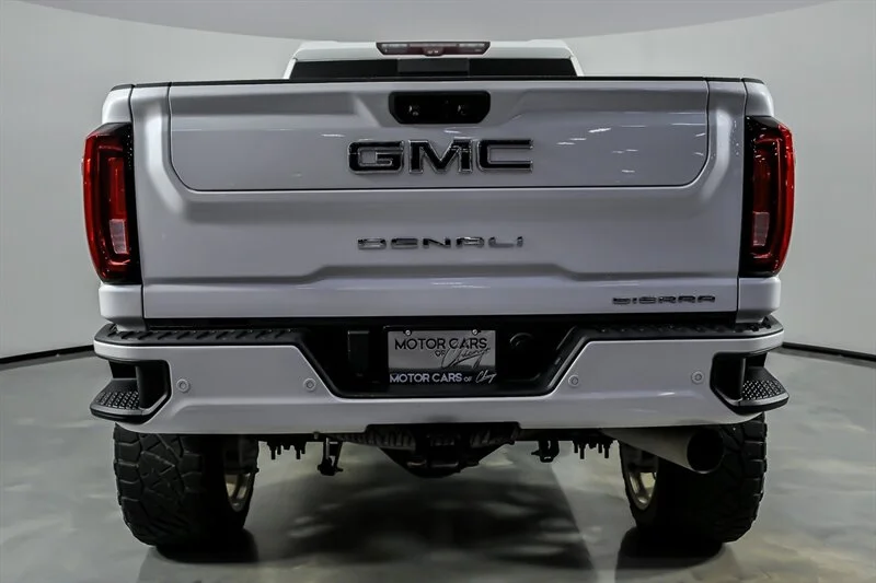 Used 2020 Summit White GMC Denali image 10