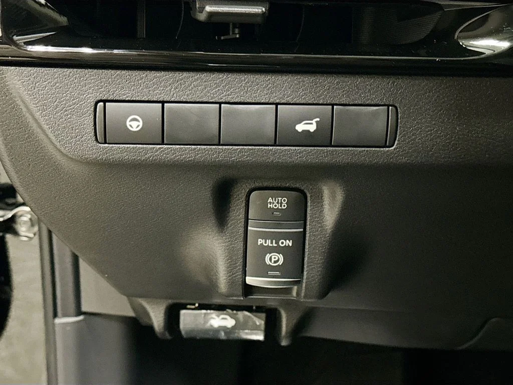 2025 Nissan Murano SV - Photo 38