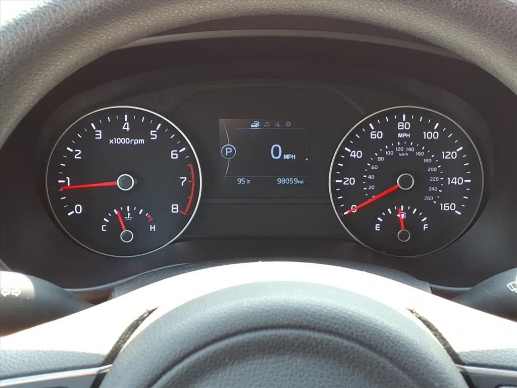 Used 2018 Silver Kia LX image 22