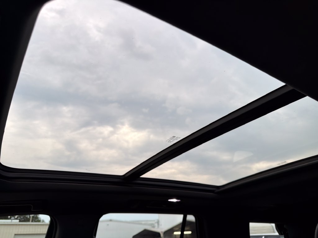 2022 GMC Yukon Denali - Photo 26